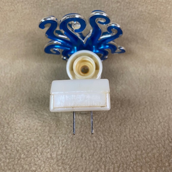 Bath & Body Works Octopus Wallflower Plug In Whimsical Decor Pearl Accents GUC - Picture 6 of 6